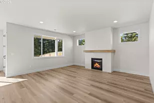 27425 SW Painter Dr, Wilsonville, OR 97070 - Photo 9