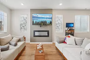 438 Greencrest St, Salem, OR 97301 - Photo 7