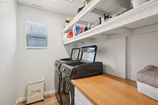 438 Greencrest St, Salem, OR 97301 - Photo 27