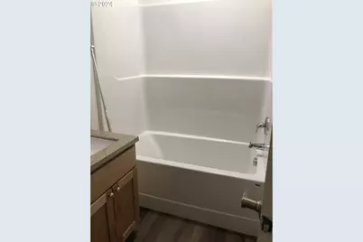 345 S 38th St, Springfield, OR 97478 - Photo 7