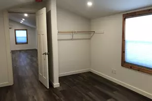 345 S 38th St, Springfield, OR 97478 - Photo 9