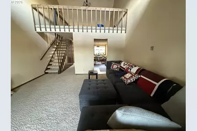 8 NW Mountain View Dr, Roseburg, OR 97471 - Photo 7