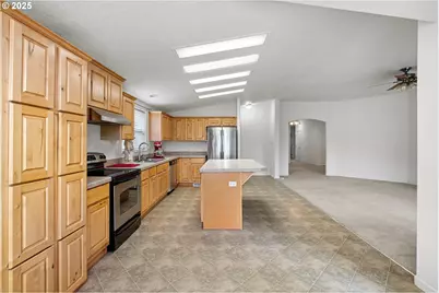 194 Oak St, Monroe, OR 97456 - Photo 13