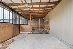 194 Oak St, Monroe, OR 97456 - Photo 37