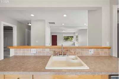 6000 SE 128th Ave, Portland, OR 97236 - Photo 15