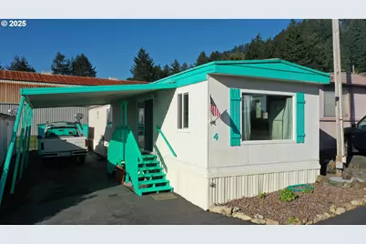 15765 S Highway 101 #4, Brookings, OR 97415 - Photo 1