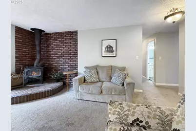 1330 Crissey Cir, Brookings, OR 97415 - Photo 15