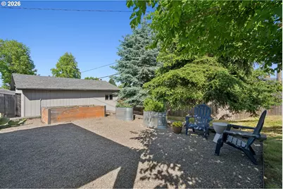 2726 NE 137th Ave, Portland, OR 97230 - Photo 33