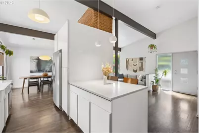 2726 NE 137th Ave, Portland, OR 97230 - Photo 13