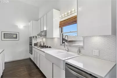 2726 NE 137th Ave, Portland, OR 97230 - Photo 11