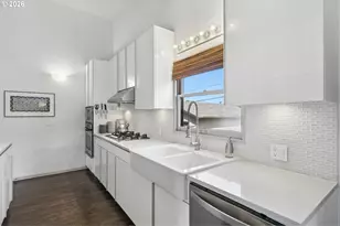 2726 NE 137th Ave, Portland, OR 97230 - Photo 11