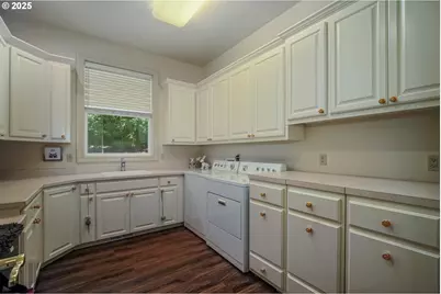 7947 Lavender Ln, Turner, OR 97392 - Photo 31