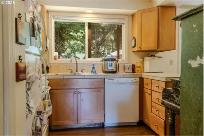 304 Boone Rd SE, Salem, OR 97306 - Photo 13