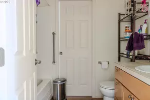 304 Boone Rd SE, Salem, OR 97306 - Photo 9