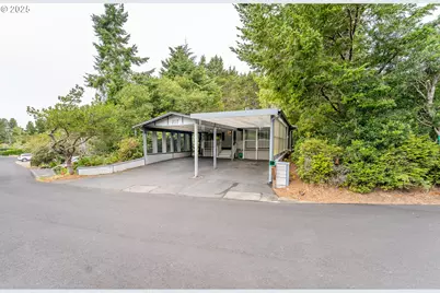 1600 Rhododendron Dr #207, Florence, OR 97439 - Photo 1