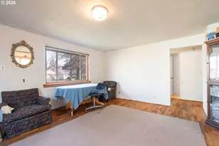2064 Grant St, Eugene, OR 97405 - Photo 5