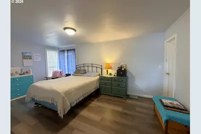 180 Laclair St, Coos Bay, OR 97420 - Photo 5