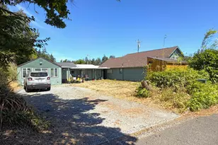 180 Laclair St, Coos Bay, OR 97420 - Photo 19