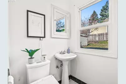 2805 SE Grant St, Portland, OR 97214 - Photo 17