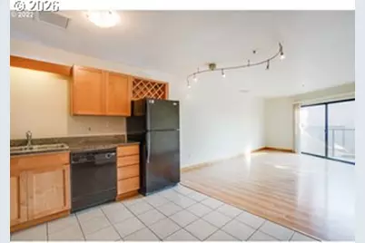 910 NW Naito Pkwy #I23, Portland, OR 97209 - Photo 7
