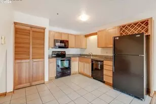 910 NW Naito Pkwy, Portland, OR 97209 - Photo 5