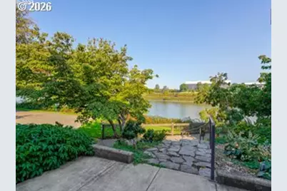 910 NW Naito Pkwy #I23, Portland, OR 97209 - Photo 21