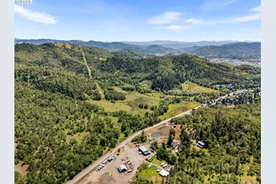 Ne Newton Creek Dr, Roseburg, OR 97470 - Photo 13