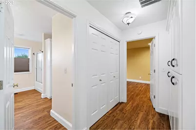 80 Sweden Cir, Silverton, OR 97381 - Photo 11