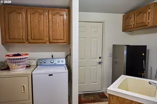 1699 N Terry St, Eugene, OR 97402 - Photo 15