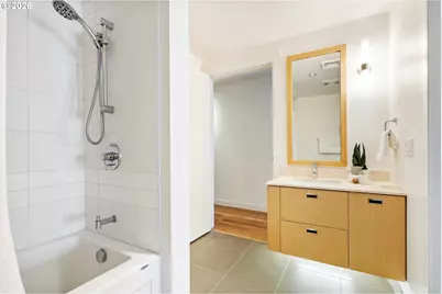 1310 NW Naito Pkwy #706A, Portland, OR 97209 - Photo 25