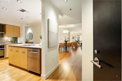 1310 NW Naito Pkwy #706A, Portland, OR 97209 - Photo 3