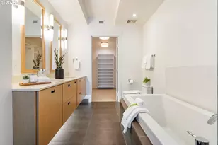 1310 NW Naito Parkway, Portland, OR 97209 - Photo 19