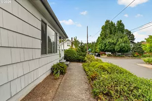 1250 SE 46th Ave, Portland, OR 97215 - Photo 27