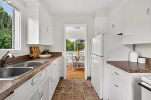 1250 SE 46th Ave, Portland, OR 97215 - Photo 17