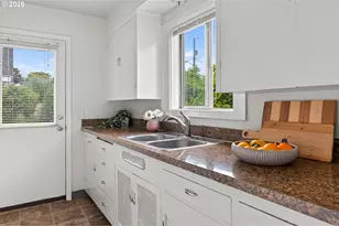 1250 SE 46th Ave, Portland, OR 97215 - Photo 15
