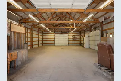23781 NW Grossen Dr, Hillsboro, OR 97124 - Photo 35