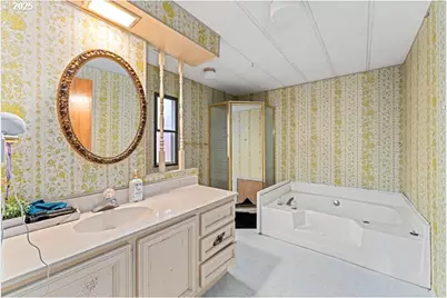 400 Holmstead Rd, Williams, OR 97544 - Photo 17