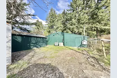 20125 SE Foster Rd, Damascus, OR 97089 - Photo 27