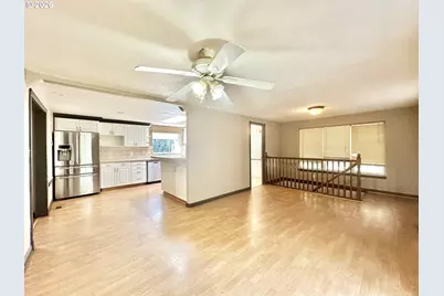 20125 SE Foster Rd, Damascus, OR 97089 - Photo 9