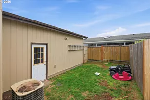 1000 S McKern Ct, Newberg, OR 97132 - Photo 25