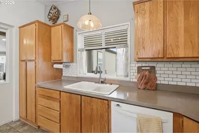 1000 S McKern Ct #34, Newberg, OR 97132 - Photo 13