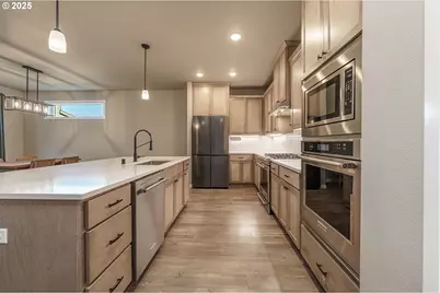 912 NW 26th Way, Battle Ground, WA 98604 - Photo 9