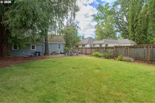 928 SE Davis St, McMinnville, OR 97128 - Photo 15