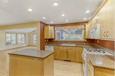 21120 SE Lansing Ln, Damascus, OR 97089 - Photo 7