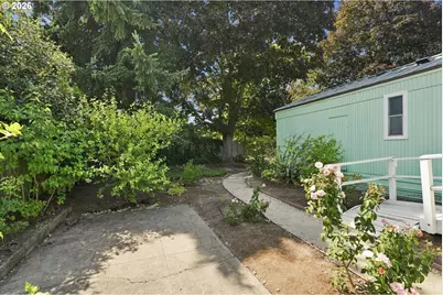 555 N Danebo Ave #7, Eugene, OR 97402 - Photo 27