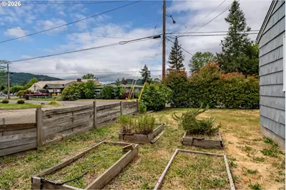 461 W Broccoli St, Roseburg, OR 97471 - Photo 29