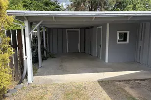 461 W Broccoli St, Roseburg, OR 97471 - Photo 35