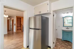 461 W Broccoli St, Roseburg, OR 97471 - Photo 19
