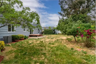 461 W Broccoli St, Roseburg, OR 97471 - Photo 31