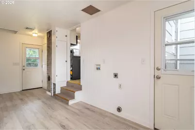 461 W Broccoli St, Roseburg, OR 97471 - Photo 27